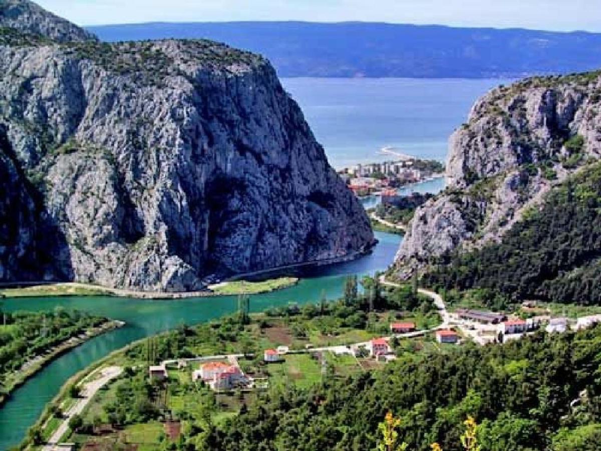 Apartment Sreta Omiš Zewnętrze zdjęcie