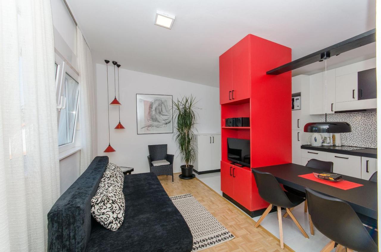 Apartment Sreta Omiš Zewnętrze zdjęcie