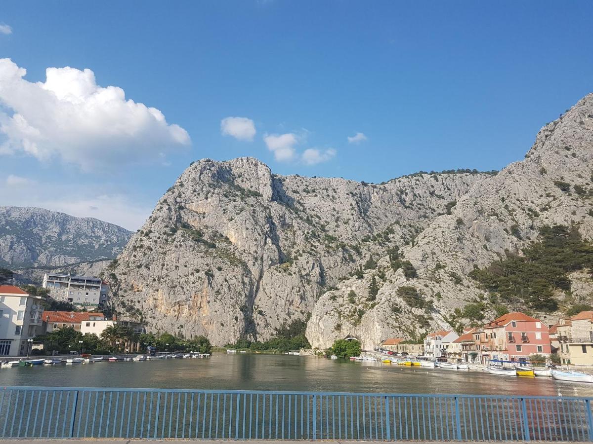 Apartment Sreta Omiš Zewnętrze zdjęcie